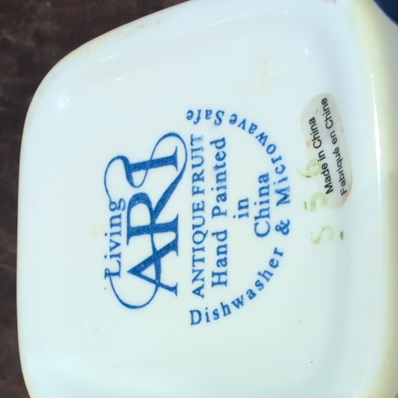 Living Art Brand Ceramic Antique Fruit Square Dish - Picture 9 of 9